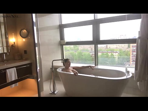 ❤️ Enorme babe die hartstochtelijk haar poesje aftrekt in de badkamer Porno at nl.analizatorkrovi.ru ﹏